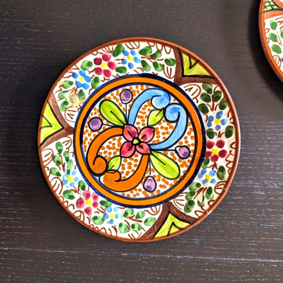 Vintage Spanish Andalusian Style Hand-Painted Ceramic Plate - 5.5 Inches - Picture 6 of 6